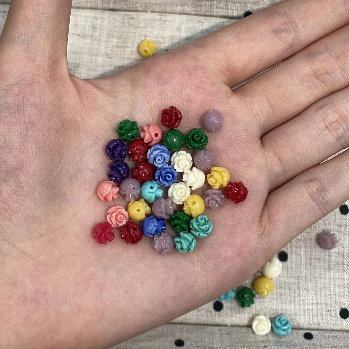 20pcs Small Flowers Natural Shell Powder Embossed Rose Bead with Holes  Size 6x6mm for DIY Necklace Earring Jewelry Making Craft