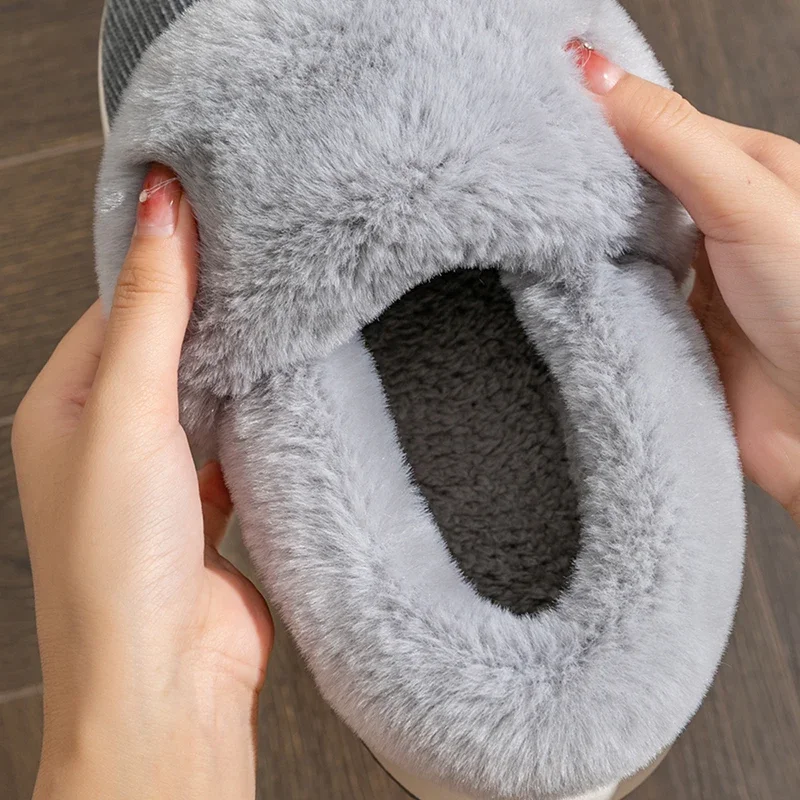 شباشب قطنية شتوية عالية الجودة للرجال - أحذية منزلية مبطنة بالصوف الدافئ غير قابلة للانزلاق للاستخدام الداخلي/الخارجي في الخريف والشتاء