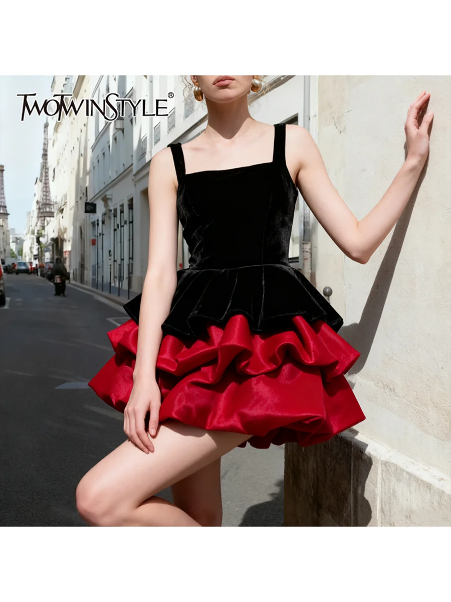 

TWOTWINSTYLE Hit Color Spliced Ruffles Folds Elegant Dresses for Women Square Neck Sleeveless High Waist Velvet Dress Female New