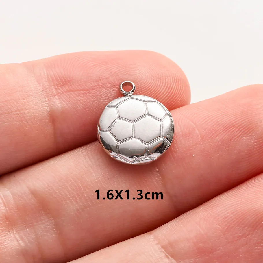 5 Stück/Set Sportanhänger aus Edelstahl: Golfschläger, Basketball, Fußball für Schmuckherstellung, Mode-Sport-DIY-Charms – Detail 3