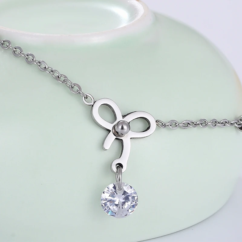 روابط الفراشة مع حجر الراين للنساء ، سلاسل الكاحل ، الراقية ، نمط فاخر خفيف ، بسيط ، شاطئ صيفي ، إكسسوارات القدم ، ساخن