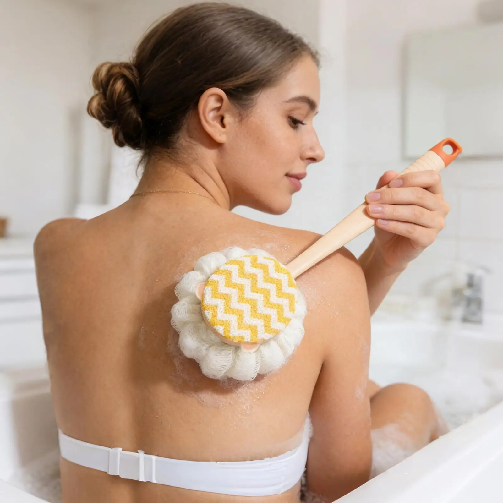 

Мочалка-скрабер для тела 2-в-1 с двойной стороной и длинной ручкой, щетка для душа для тела, для взрослых, пожилых людей, для мытья рук, ног, спины, для домашнего использования