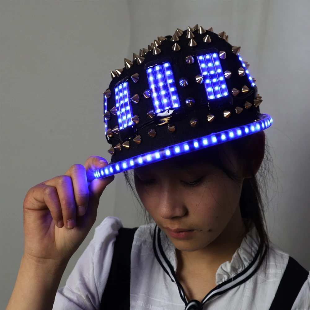 Unisex Punk Hedgehog Rock Rivet Cap Newest Unique Gold Silver Rivet LED Hat Fashion Snapback for Street Hip-hop Rivet man woman