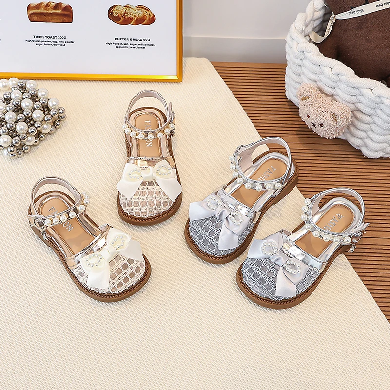 Toddler Girls Beaded Strap Sandals with Cute Bow 2026 New Summer Kids Barefoot Beach Shoes Soft Sole Princess School Party Flats