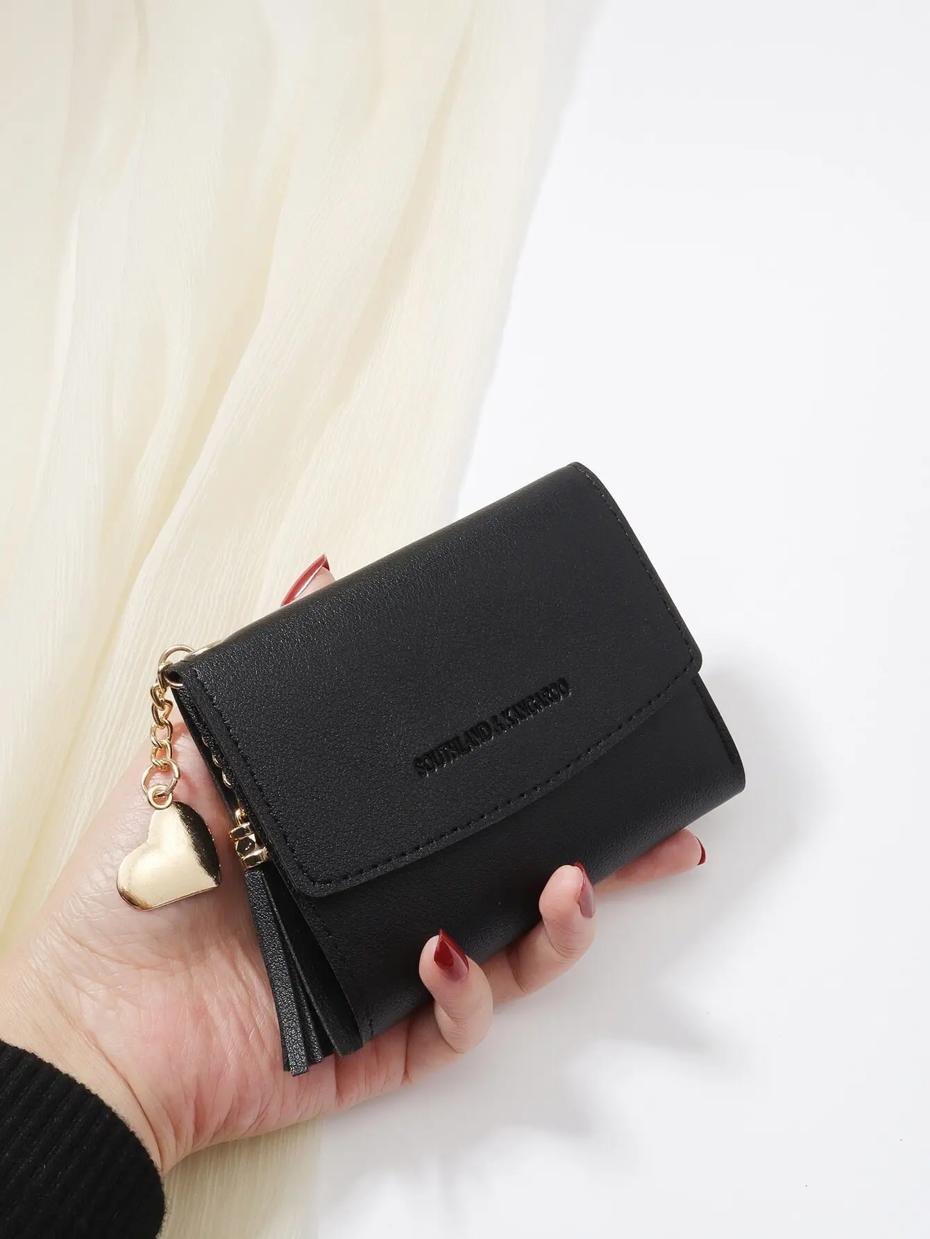 

Lilac Color Metal Heart & Tassel Decor Coin Pocket Small Bi-Fold Women Wallet Mini Lightweight Minimalist Fashion Modern Business For Anniversary For On Valentine Day For Birthday Gift For Gift For Couple For Girls For Lady For Female B