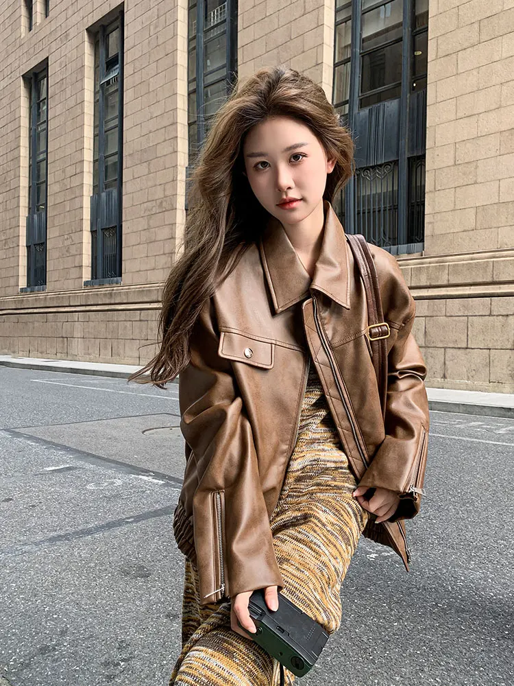 

Повседневная свободная женская куртка из искусственной кожи кофейного и коричневого цвета, весна-осень 202, новинка Гонконга Sle в стиле ретро, высококачественная мотоциклетная куртка...