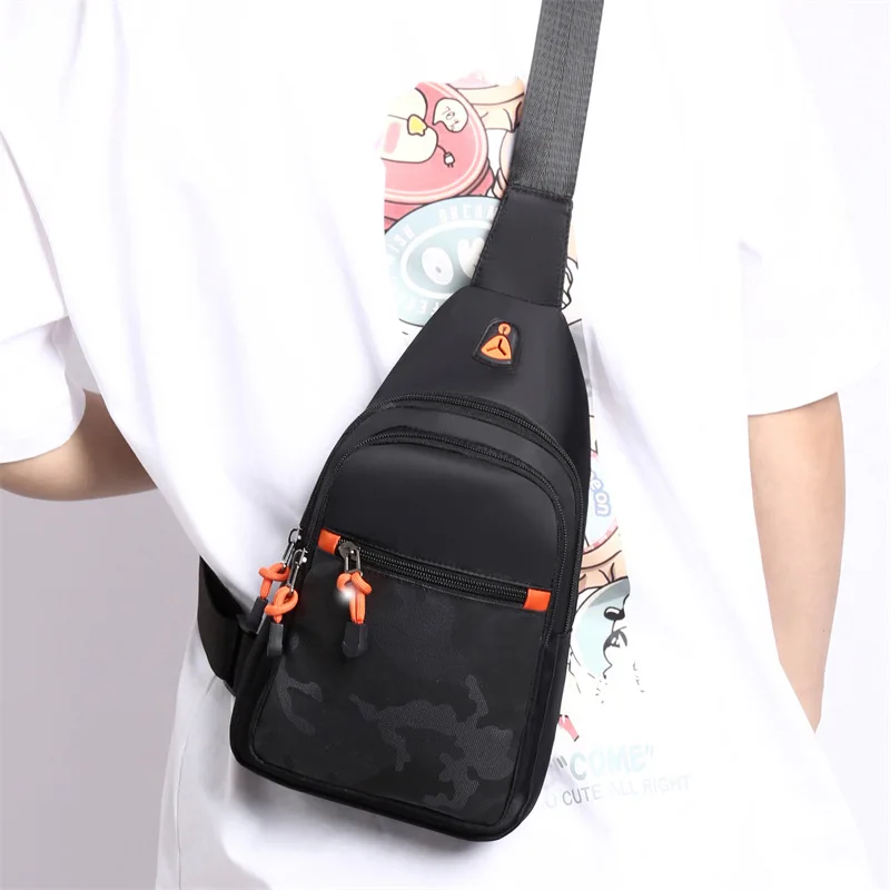 1 Uds. Bolso cruzado de material de nailon a la moda para hombre, bolso deportivo informal para el pecho, correa de hombro ajustable, adecuado para desplazamientos diarios