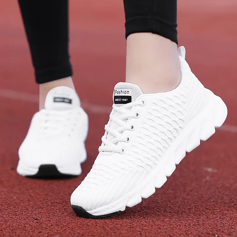 

Women Mesh Sneakers Summer Breathable Women Flat Shoes Lightweight Casual Shoes Ladies Lace-up Deportivas Mujer Chaussures Femme