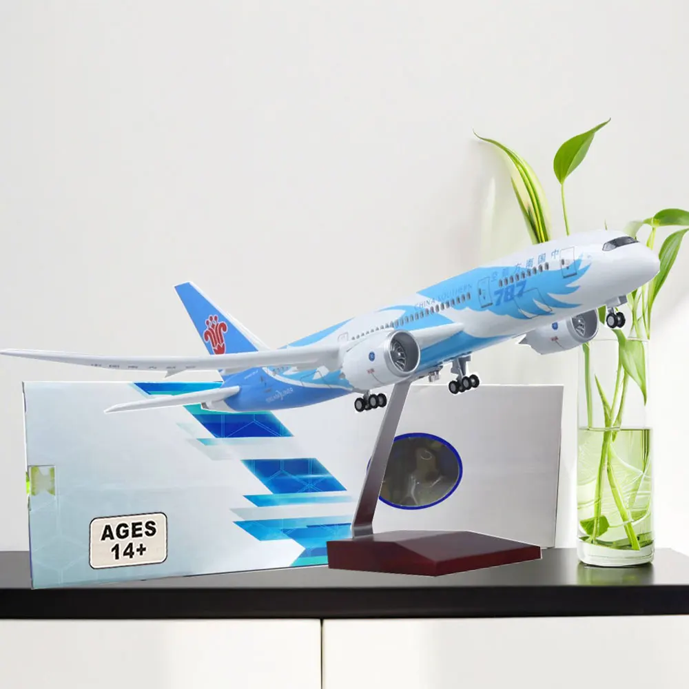 

43CM China Southern Airlines B787 Aircraft Resin Airplane Model with Wheel and Light For Collected Gift By Aviation model planes