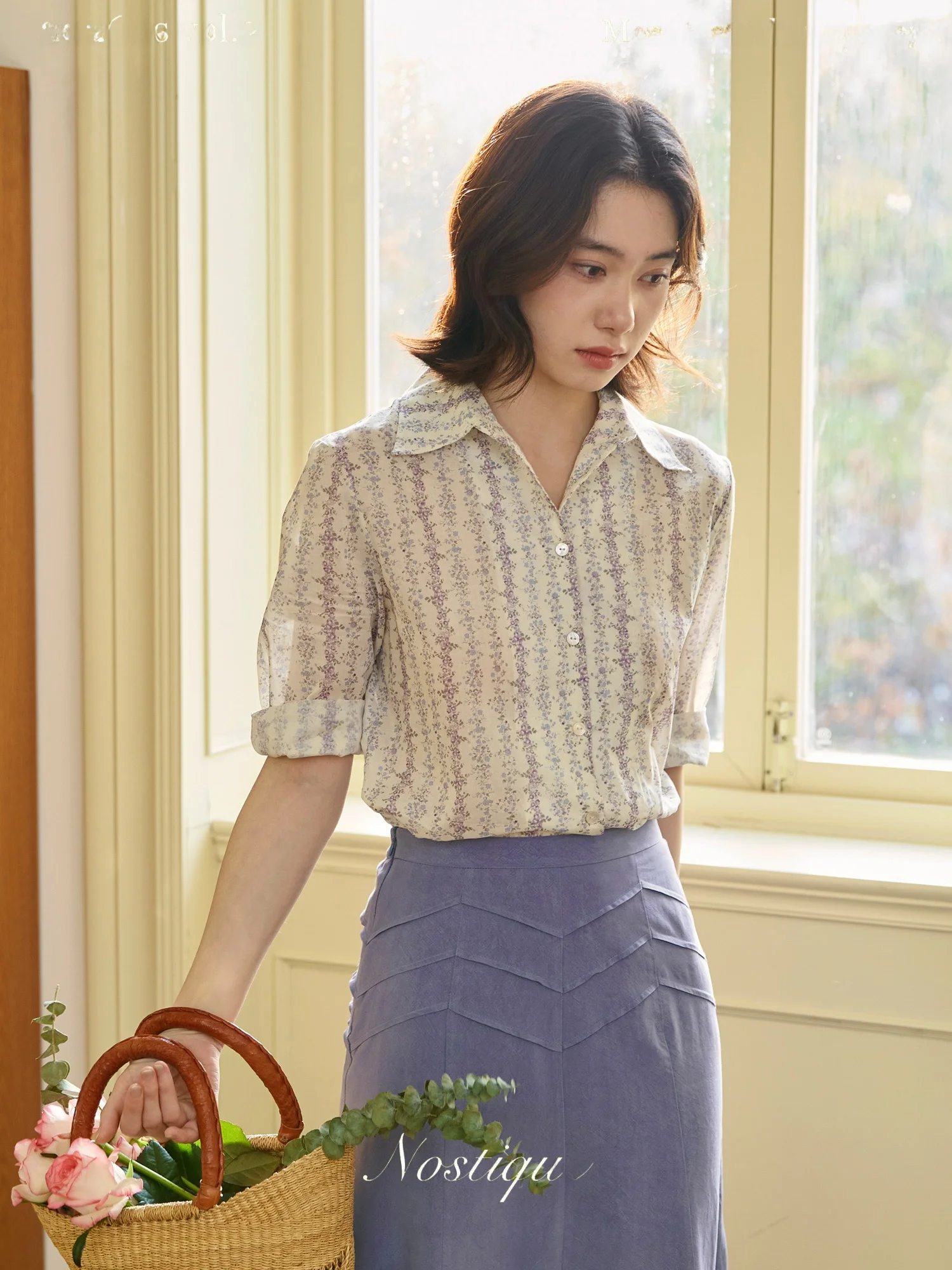 

Женская рубашка Nostique в стиле Прованс с фиолетовым цветочным принтом, рукавом три четверти, из дышащего хлопка, элегантного кроя