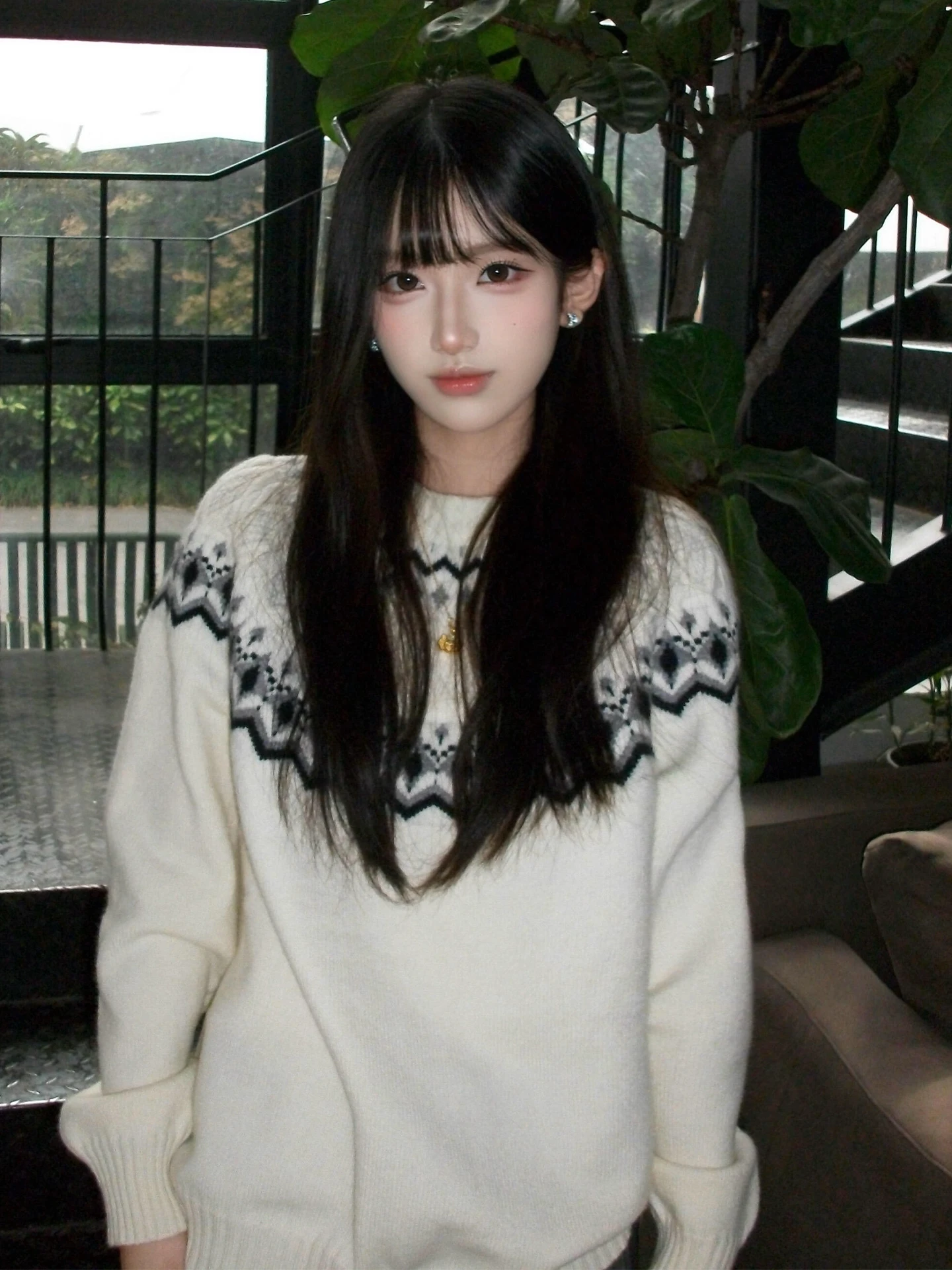 Feilao Island 2025 New Autumn Winter White Knitted Sweater Women's Loose Fit Innerwear Outerwear Lazy High-End Feeling Top