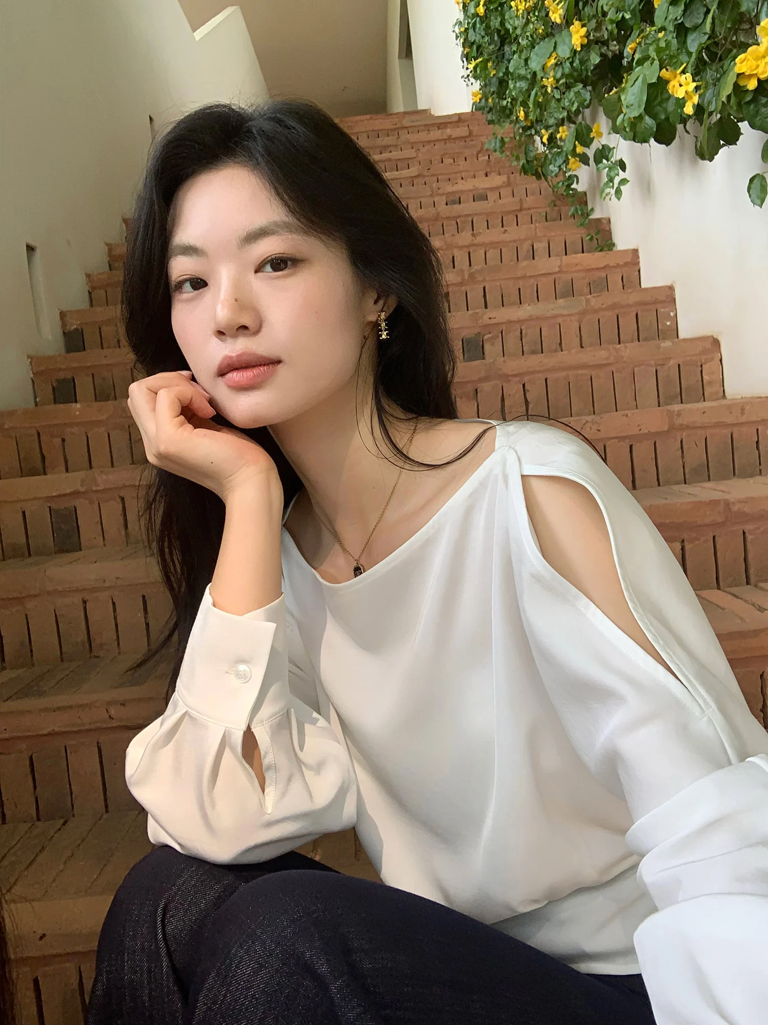 

Pusumede Mamba Love Story Long Sleeve Shoulder Bared Women's Shirt Thin Soft Waist Inward Top Casual Style Polyester Fiber