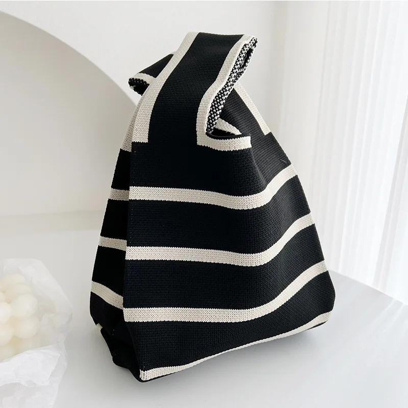 Handgemaakte Gebreide Handtas Vrouwen Mini Knoop Pols Tas Japanse Casual Kleur Brede Streep Draagtas Student Herbruikbare Boodschappentassen