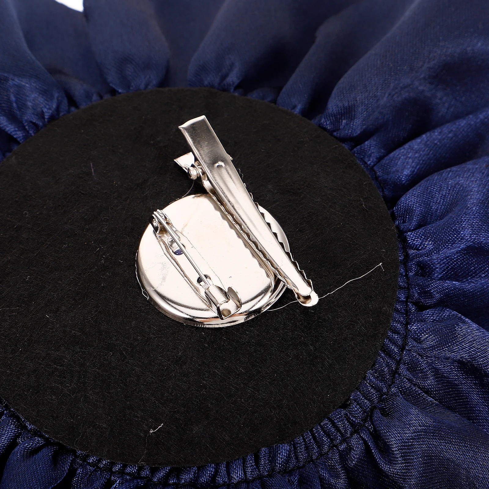 

Large Flower Brooch Soft Fabric Pin Delicate Design Women Party Dress Clothes Decor Accessory Floral Lapel Pin