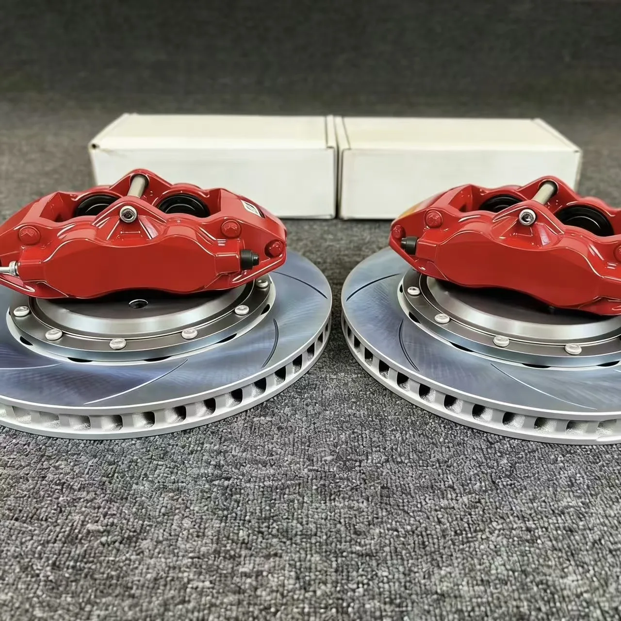 Arrival Front Big Brake 4-Piston Brake Caliper Kit 9200 300mm Dish 16 Inch Wheels High Performance Car Sale