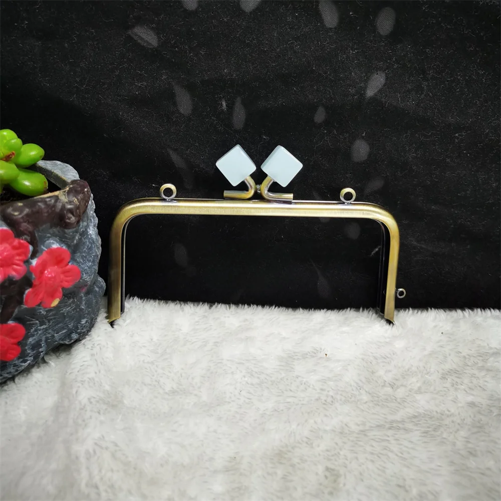 1 Piece Size 13cm*6cm Bronze With Candy Clasp Screw Diy Bag Parts Accessories Metal Purse Frame Antique Brass Frame Hanger Handl