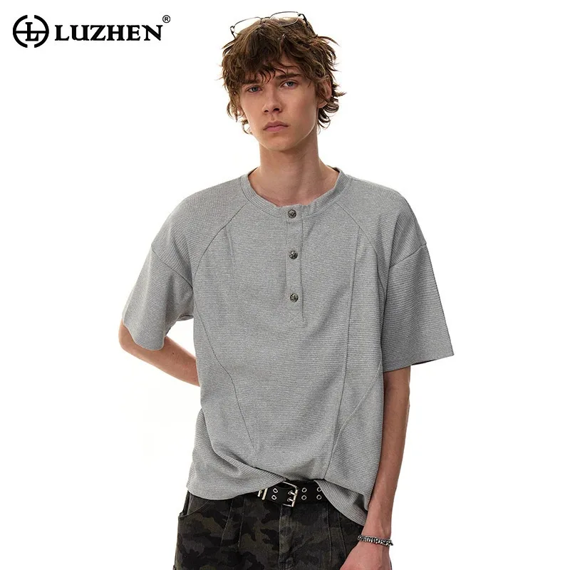 

LUZHEN 2025 Summer Solid Color Short Sleeve T-shirts Men's Handsome Korean Round Neck Buttoned Placket Casual Male Tops JY3267