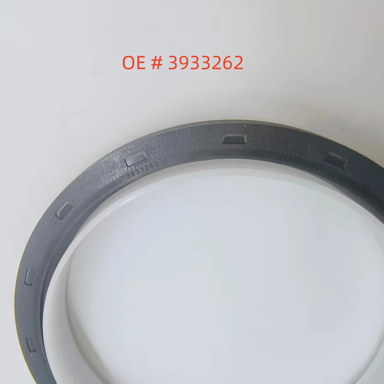 High quality New 3933262 engine crankshaft rear oil seal assembly for Cummins  6CT8.3