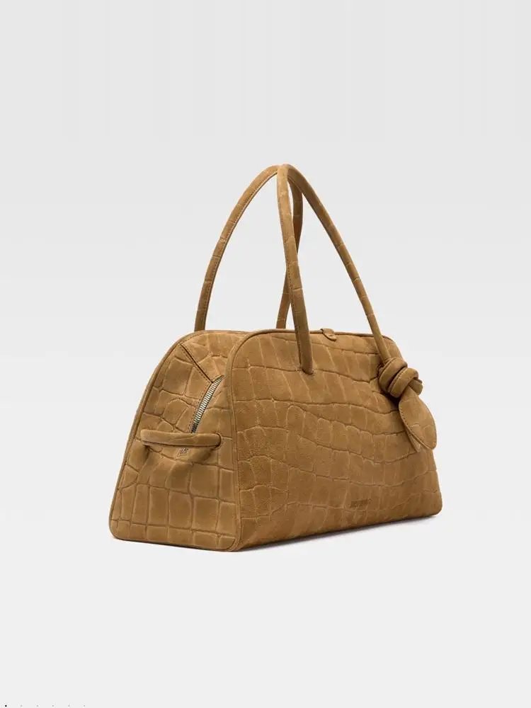 

2024 Autumn Winter New Sle Women's Handbag Crocodile Pattern Top Layer Cowhide Bowling Bag Soft Velvet Texture oulder Bag