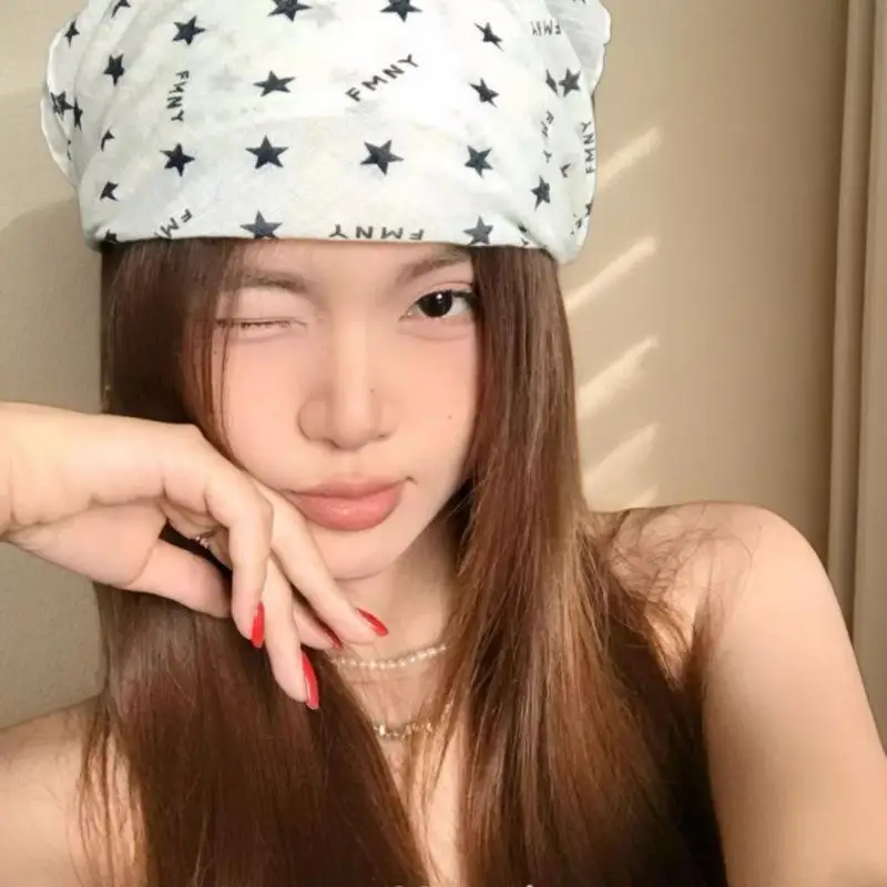 Streetwear น้ําหนักเบาผ้าพันคอผ้าไหมสแควร์ขนาดใหญ่ Y2K Star ผ้าพันคอผมสําหรับผู้หญิง Hip Hop Punk Breathable Headwear Headscarf