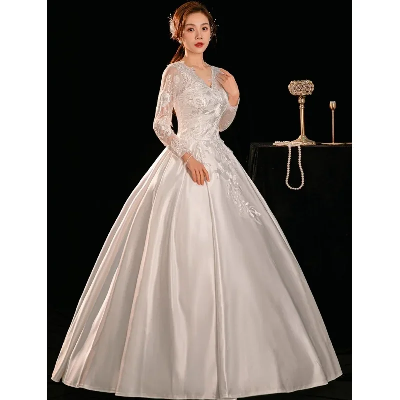 Cheap Wedding Dresses White Satin Appliques V-neck Full Sleeves Lace up Princess Floor Length Plus size Bride Ball Gowns XN166