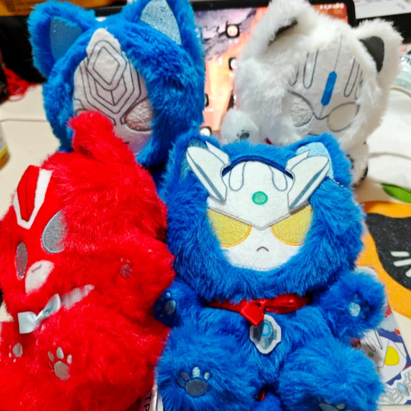 Ultraman Tapioca - Muñeco de peluche con forma de gato y lazo, juguete suave de peluche, mercancía oficial coleccionable, decoración para fanáticos del anime