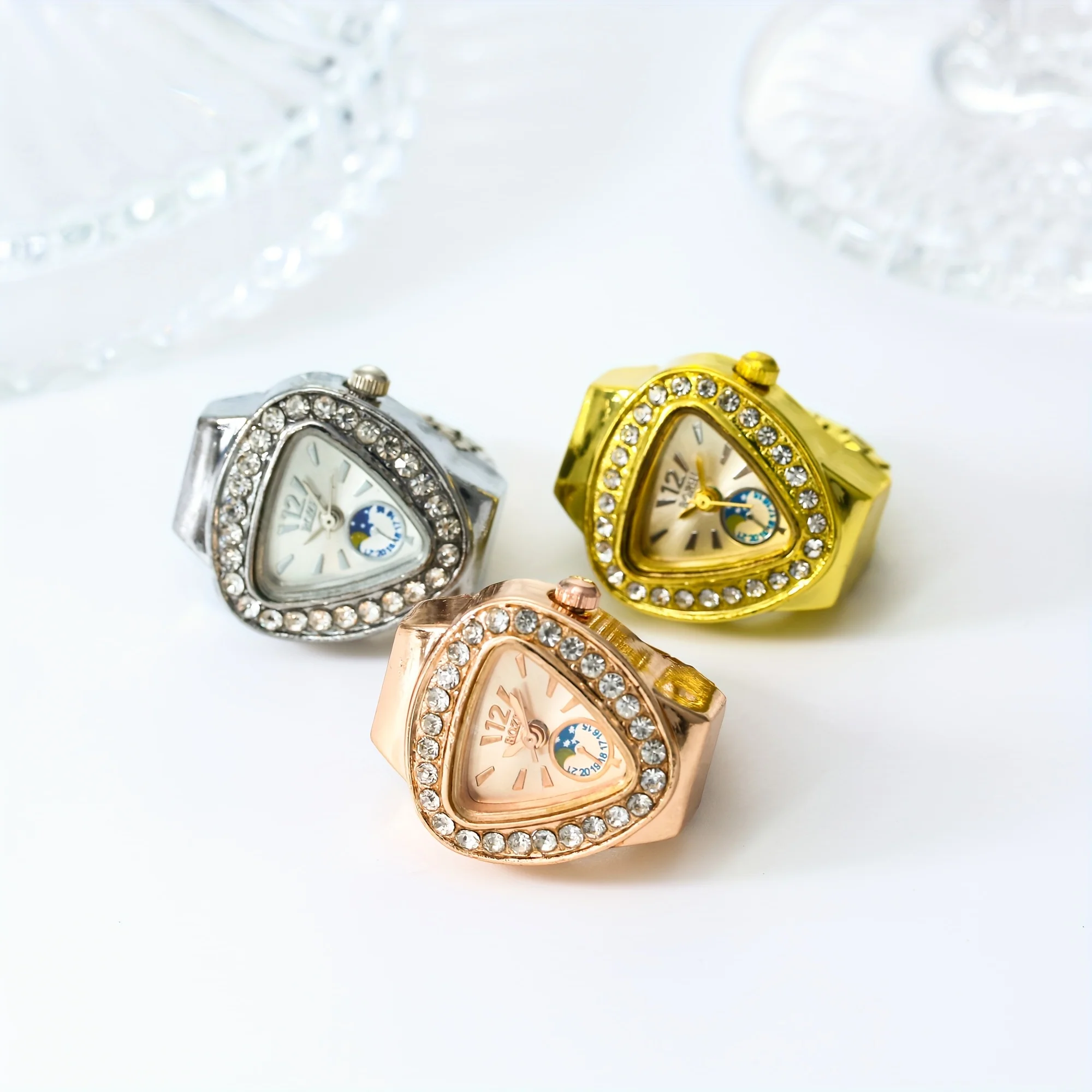 

1 piece ring watch triangle new retro pocket watch fashion trend mini finger watch pocket watch real watch can check time