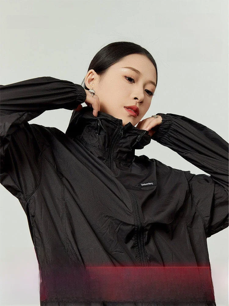 

Pure Color Lightweight Outdoor Women's Sun Protection Clothing Spring Summer New Arrival Hooded Zipper Closure Long Sve Coat