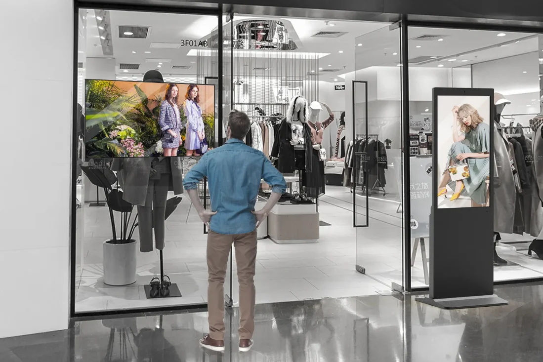 Chiosco touch screen a infrarossi verticale personalizzabile per pubblicità interna in hotel, aeroporti e spazi commerciali