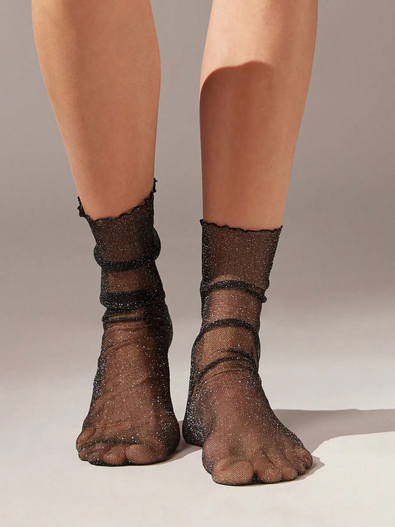 3 Pairs Ladies Black Socks Sexy Transparent Mid-Calf Stockings Mesh Ultra Thin Lace Stockings Stage Party Stockings