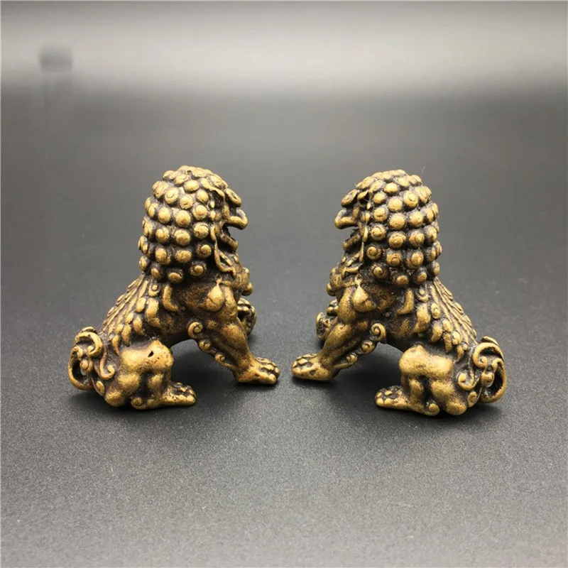 Pack of 2 Lion Figurines Miniature Golden Lion Animal Sculpture Brass Tabletop Tea Pet Home Decoration Feng Shui Ornament