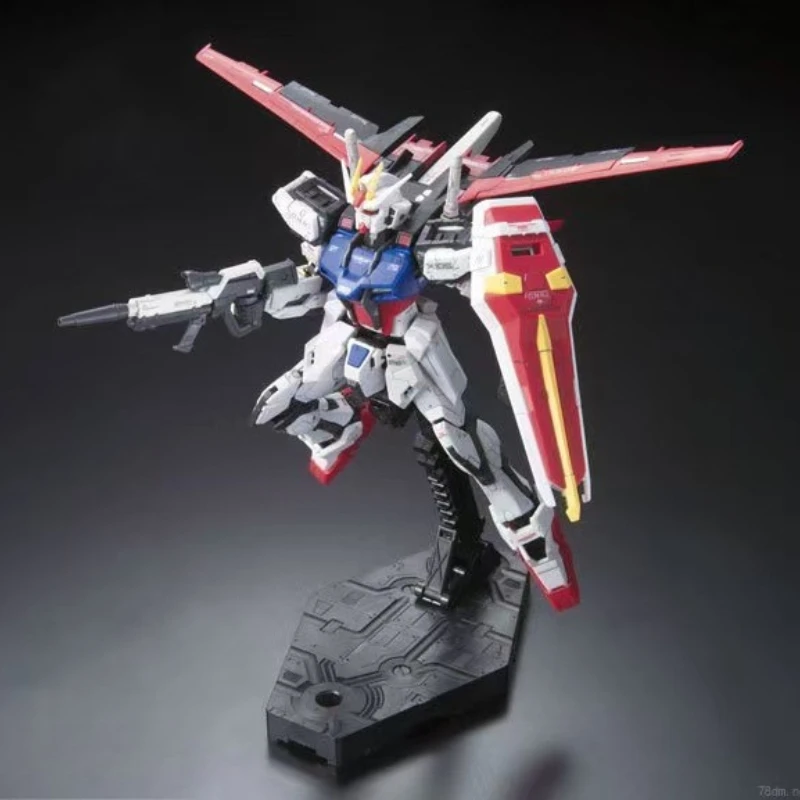 バンダイ ガンダムオリジナルボックス組み立て玩具 1/144 RG03 GAT-X105 空戦攻撃ガンダムアニメーション周辺フィギュアコレクションギフト