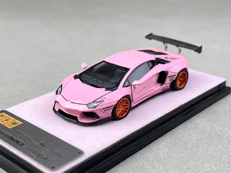 PGM 1:64 LBWK LP700-4 Pink limited999 Diecast Model Car