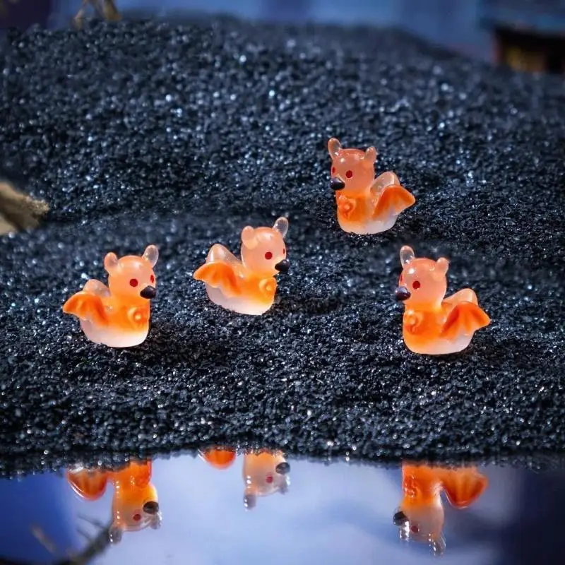 C Mini Glow In Dark Bat Resin Figurines Cute For Halloween Fairy Garden Decor Micro Landscape Access
