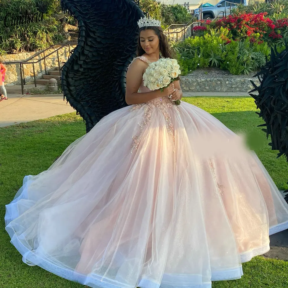 الوردي يزين الدانتيل الزهور الصناعية ثوب الكرة فساتين Quinceanera الحبيب السباغيتي حزام الحلو 16 فستان Vestido De 15 Anos