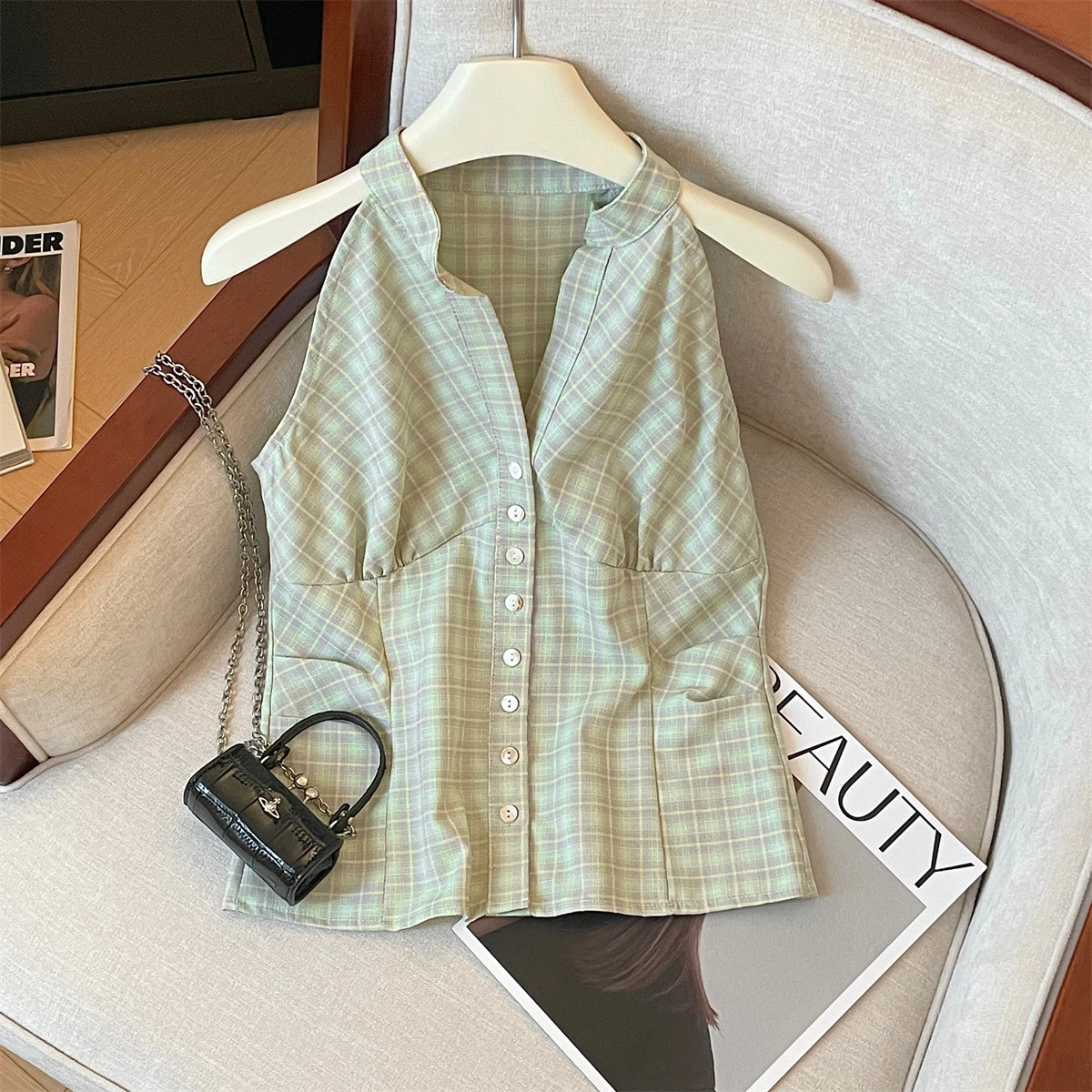 

Green Plaid Half Open Collar Sleeveless Shirt Women's Summer New Style Single Button Short Hanging Neck Vest Top Loose Fit Co...