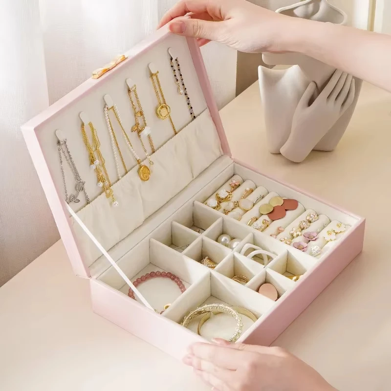 

Striped Pattern Jewelry Holder Milkshake Powder Pu Leather Jewelry Box Single Layer Jewelry Organizer Creamy White For Home