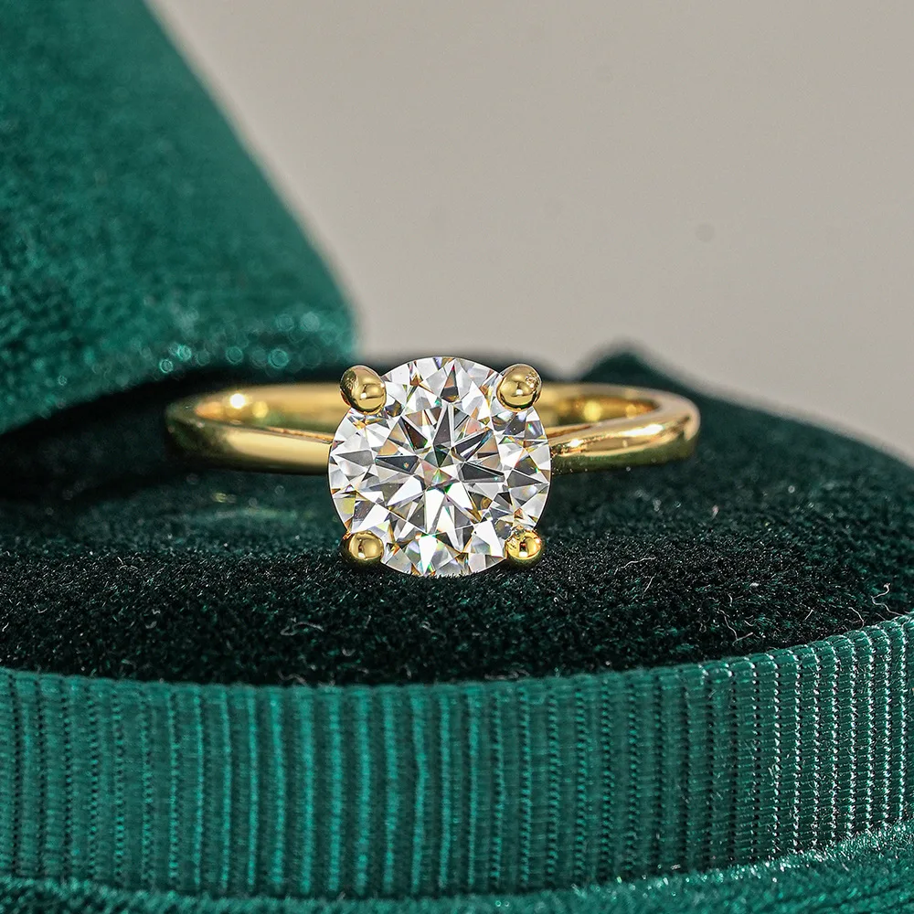 

Four Claw Ring, Round 18K Gold Set with Moissanite, Fashion Classic Platinum PT950 Diamond Jewelry
