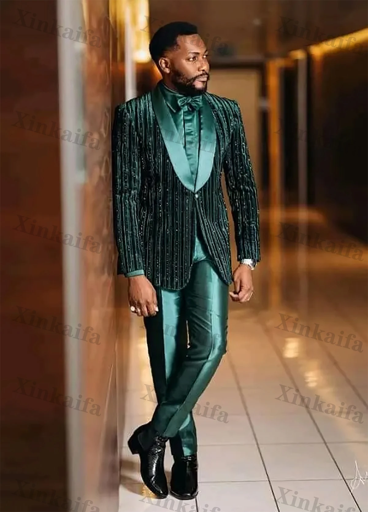 أزياء الزفاف الرجال الدعاوى الجديدة تألق عارضة مصممة خصيصا العريس 2-PCS معطف السراويل المناسبات الرسمية المغني حزب حجم مخصص