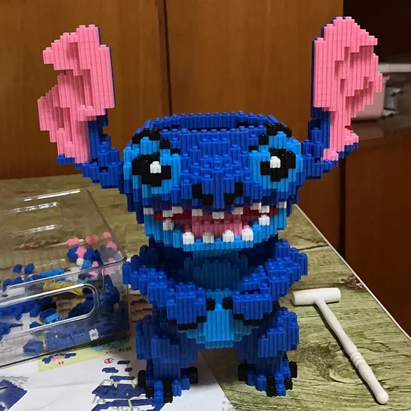 2024 New 33cm Disney Building Blocks Anime Stitch Large Size Cute Educational Assembly Toy Tabletop Decoration Kid Birthday Gift