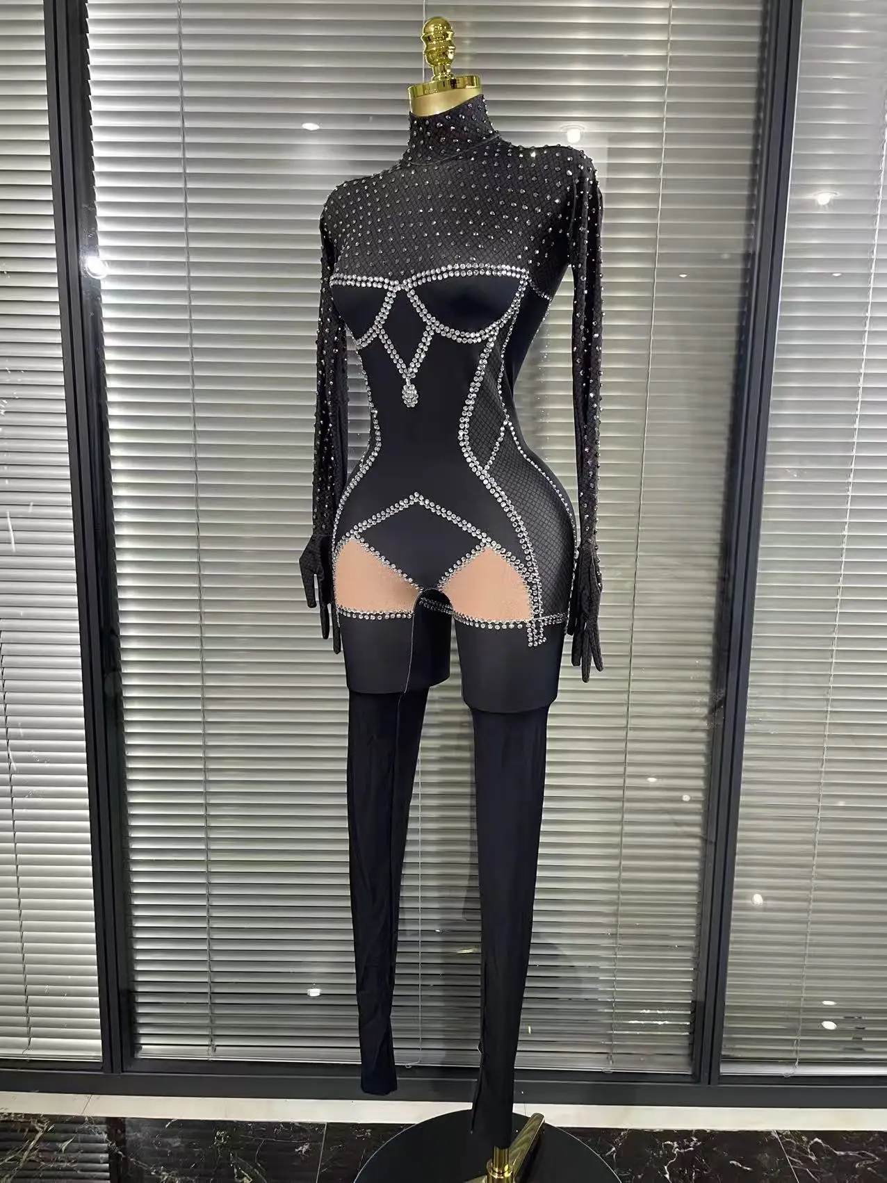 عالية تمتد المرأة طويلة الأكمام التسلق الماس Bodycon بذلة طويلة نادي ليلة بار راقصة أداء زي المرحلة ارتداء