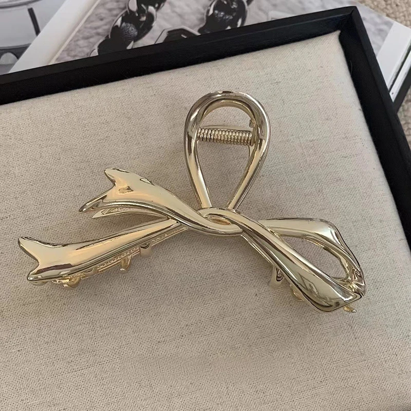 1Pcs Metal Claw Clip Bow Knot Metal Shark Clip Silver Hair Claw Style Advanced Versatile Back Head Spoon Hair Ornament Headwear
