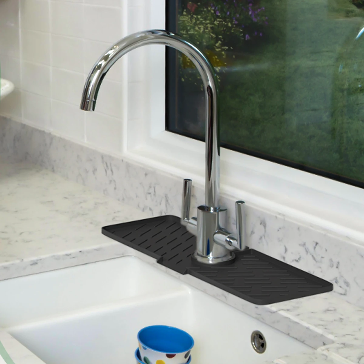 Kitchen Silicone Faucet Splash Guard Sink Protectors Mat Faucet Water Catcher Mat Keep Kitchen and Bathroom Sinks Dry Pad