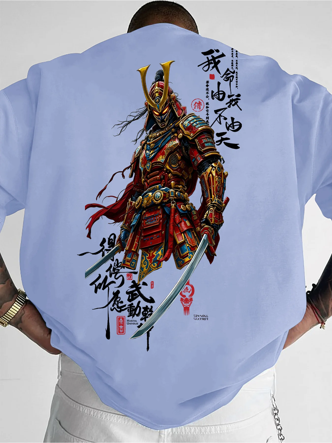 Sommerliches Herren-T-Shirt im Dark-Street-Style mit Mech Warrior Kalligrafie-Textdruck für den Alltag und Freizeitkleidung – Detail 4