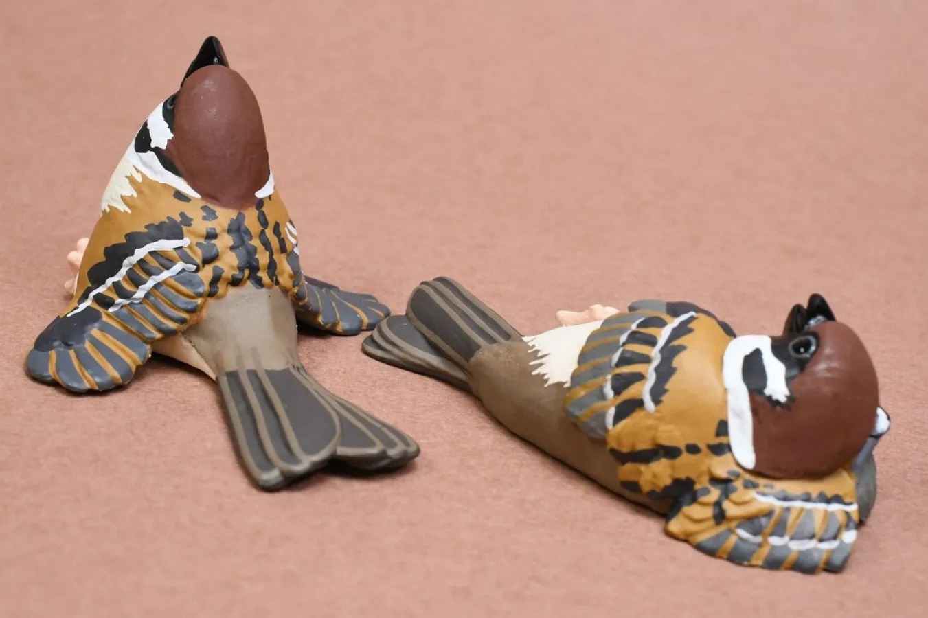 Original capsule toys cute kawaii Lazy Sparrow The Bird's Holiday resting sitting animal desk ornaments gacha gifts figure view 4
