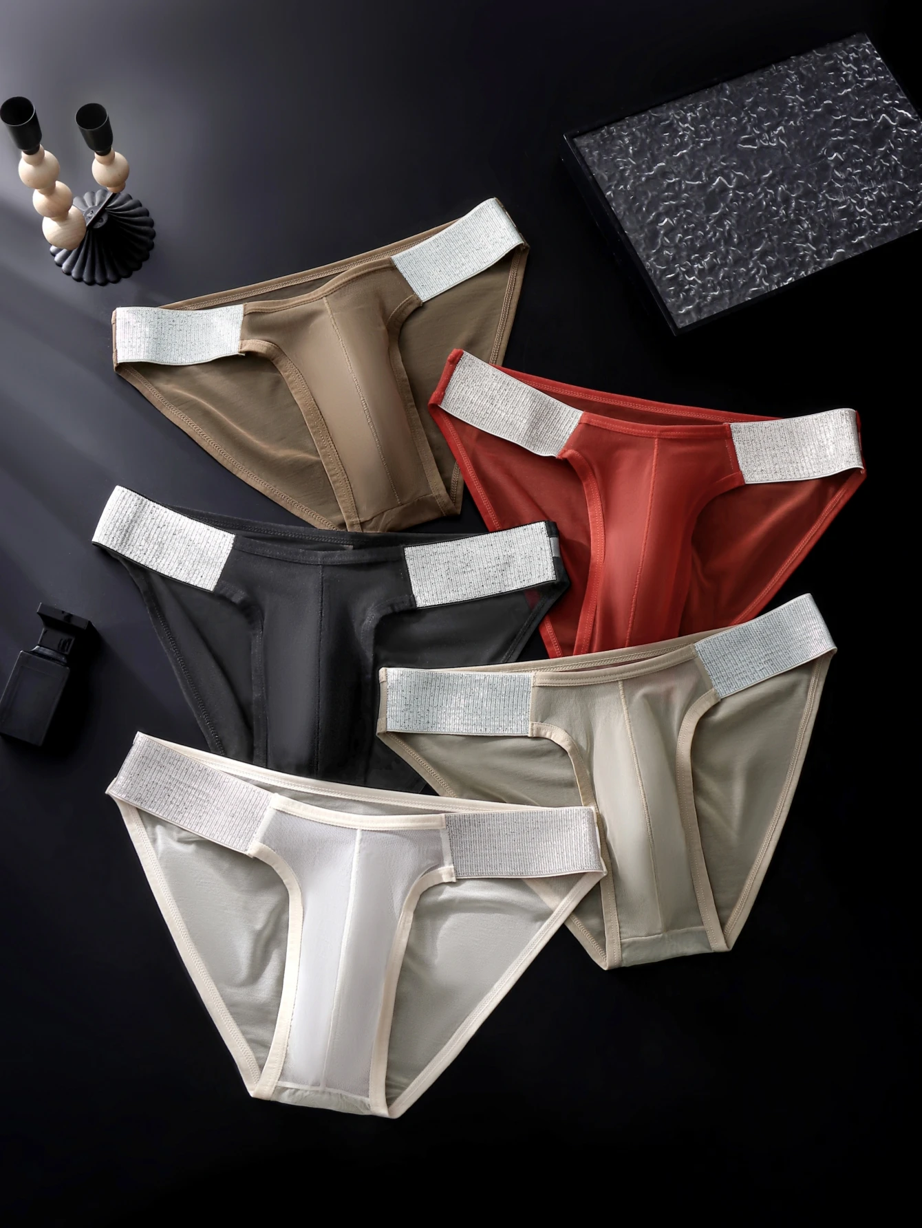 2PCS Men's Triangle Underwear Breathable Comfortable Simple Design Contrasting Colors Flash Waist Mesh Inner Briefs