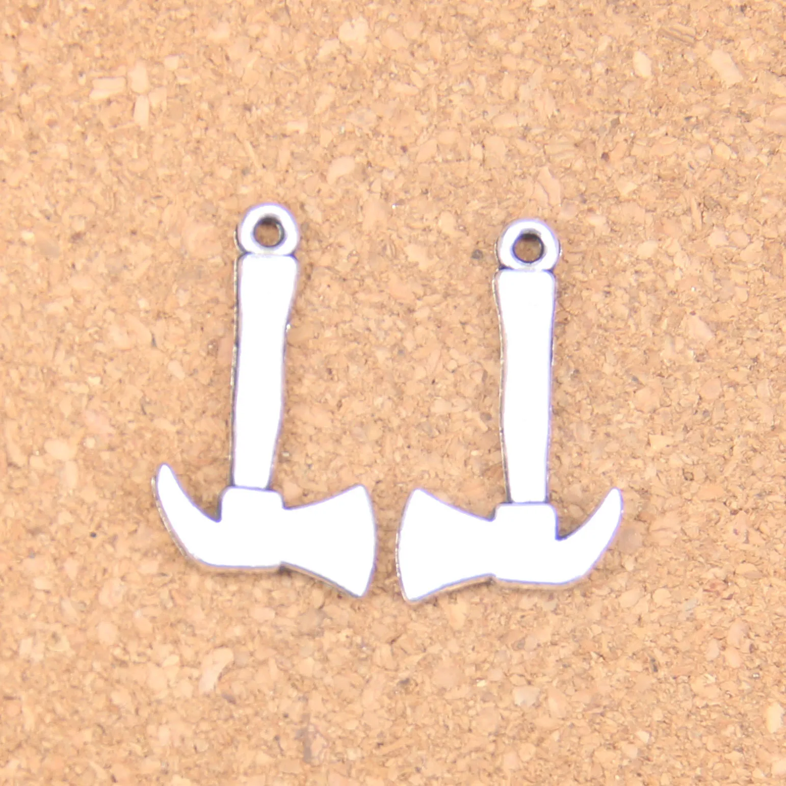 68pcs Charms Fire Axe Ax 26x15mm Antique Pendants,Vintage Tibetan Silver Jewelry,DIY For Bracelet Necklace