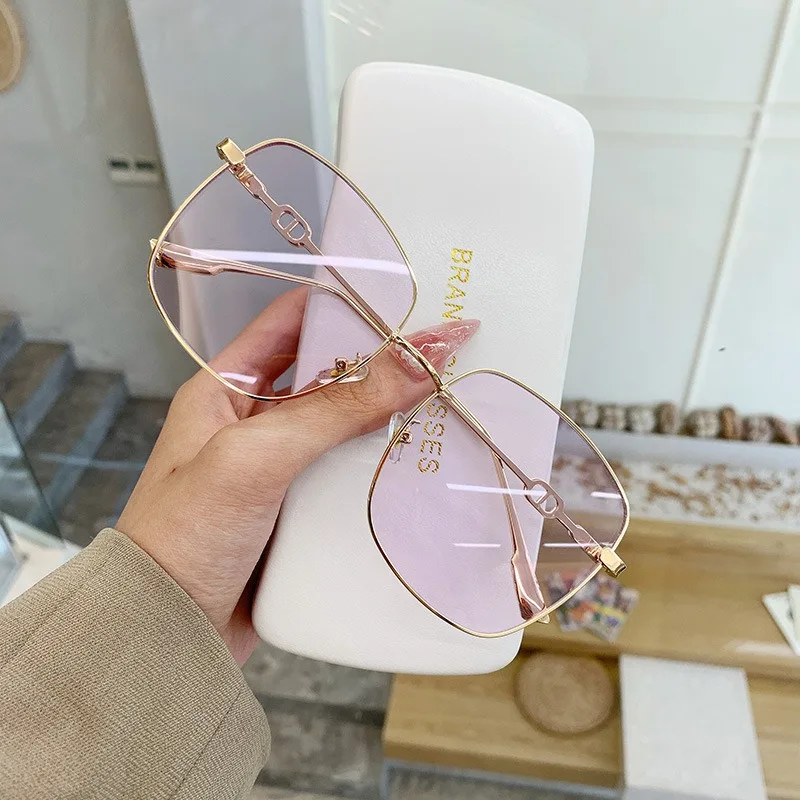 New Metal Large Frame Square Sunglasses Women Brand Designer Fashion Sun Glasses Men Outdoor Driving Eyewear UV400 Oculos De Sol