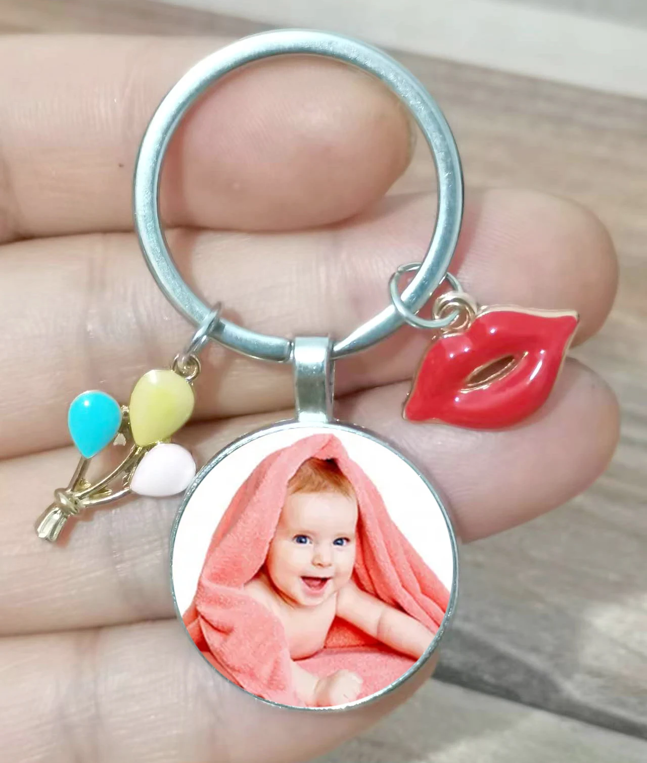 

Customized Key Ring Baby'S Family And Friends Thanksgiving Gift Celebration Day Company Logo Private Production Keychain