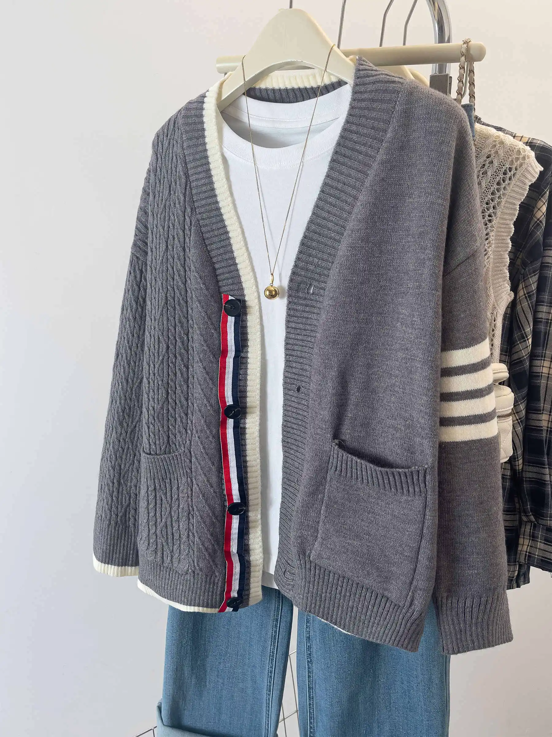 

British Style High-End Sweater Jacket Women'S Autumn And Winter New Collection Lazy Style Loose Casual Knitted Top